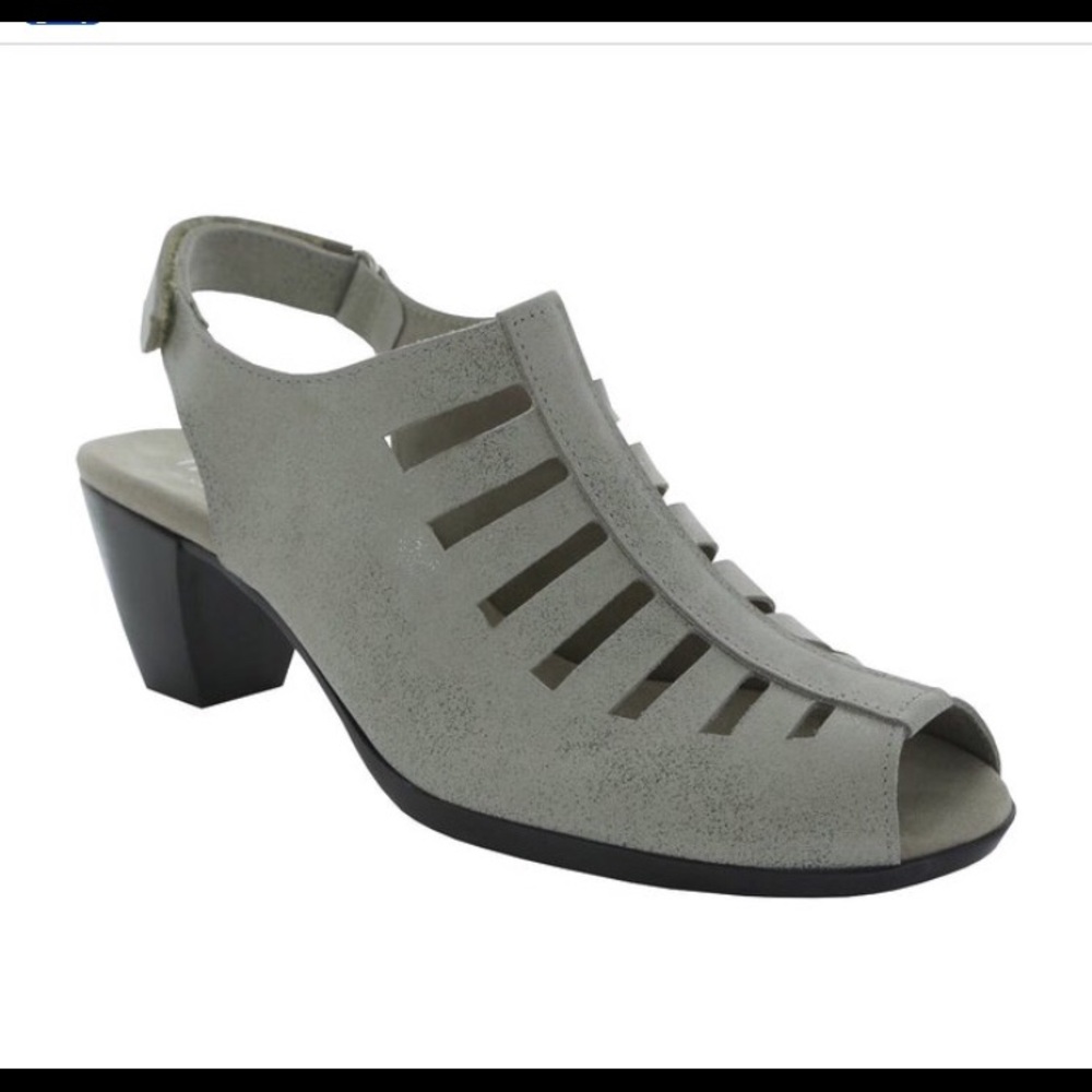 Grey Munro Abby Sandals 6.5
